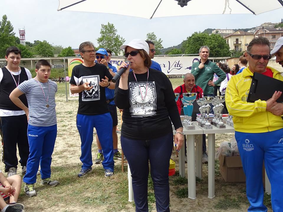 una fase della manifestazione, con la prof. Carmela Liuzzi, dirigente scolastico di Tursi