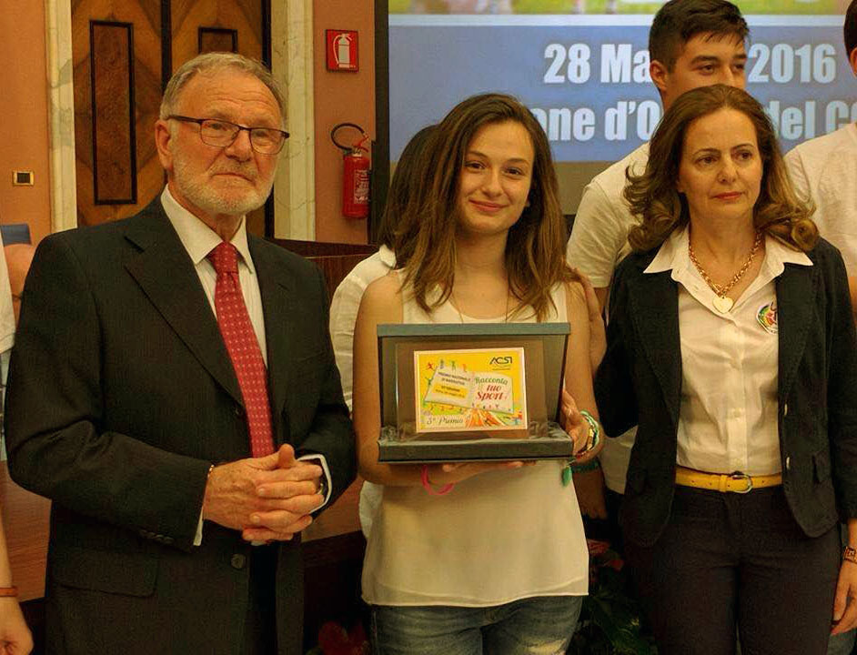 Premiazione a Roma, terzo posto per Enrica, studentessa della scuola L. Milani di Policoro